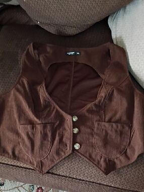 SHEIN Brown Corduroy Button-Front Crop Vest